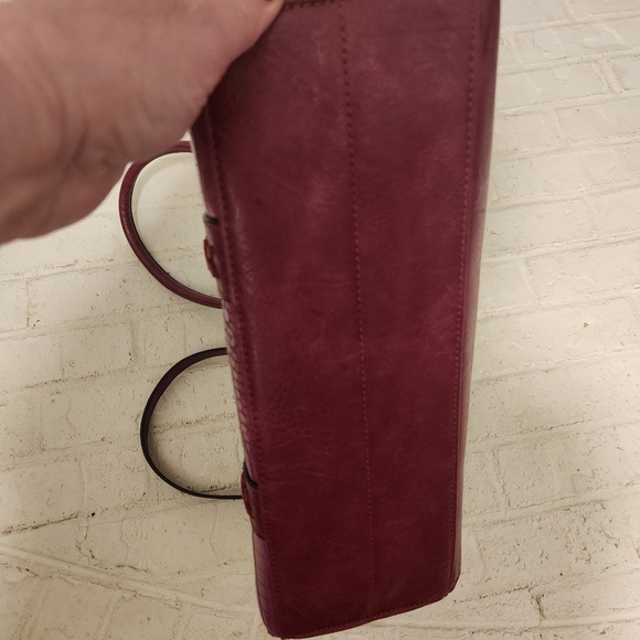 Wrangler Purple Croc-Embossed Women's Bag - Picture 8 of 11